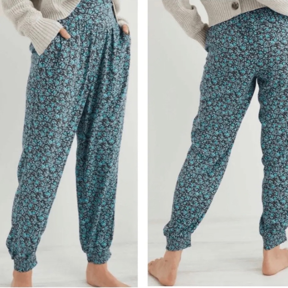 Aerie High Rise Floral Jogger Pants